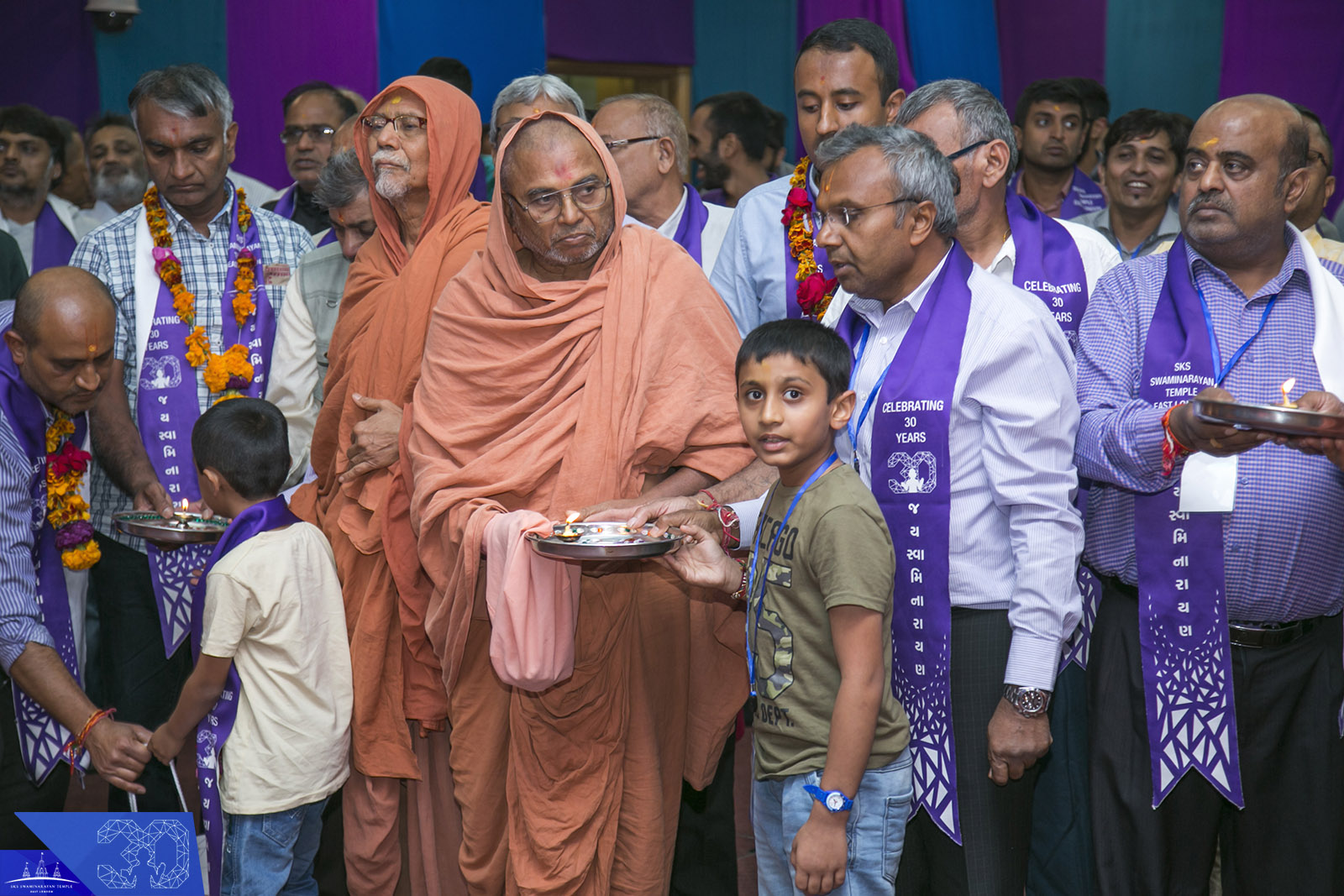 ©1987-2017 SKS Swaminarayan Temple East London